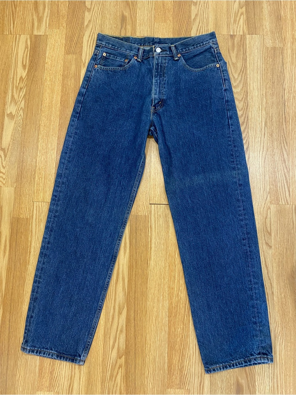 Levi’s Men’s “550” jeans size 34x 32. Like new! - Picture 3 of 14